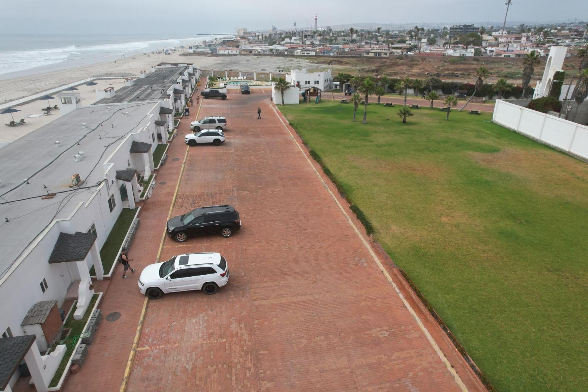 Quinta Pacifica Beachfront Villas 로사리토 외부 사진